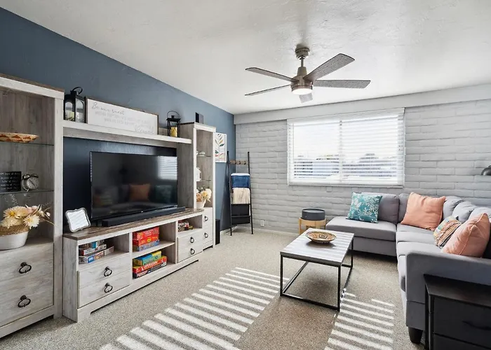Family-friendly Desert Oasis Tucson